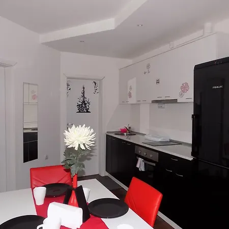 Apartment Infinity
